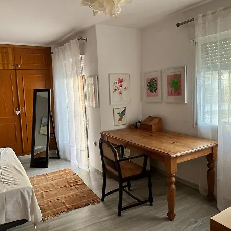 Fantastic Family Holiday On The Beach Apartment *